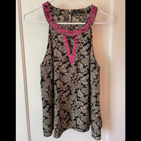THML Tops - THML black and white tank top. Size large